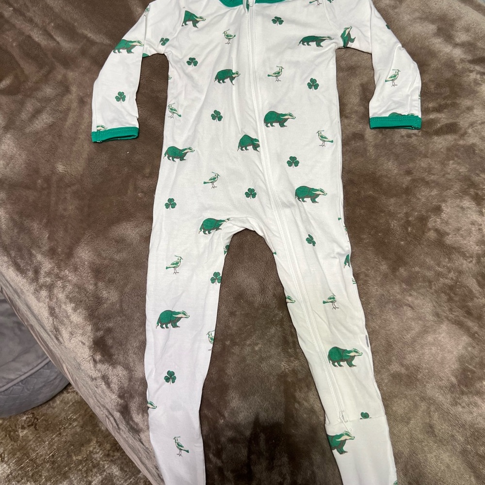 BRAND NEW Kyte Baby Cloverleaf Footie